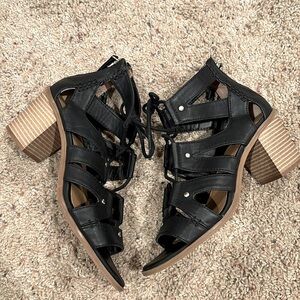 Black Bass Block Heels